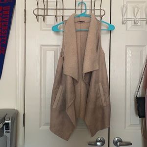 TCEC Vest, size S, tan/beige